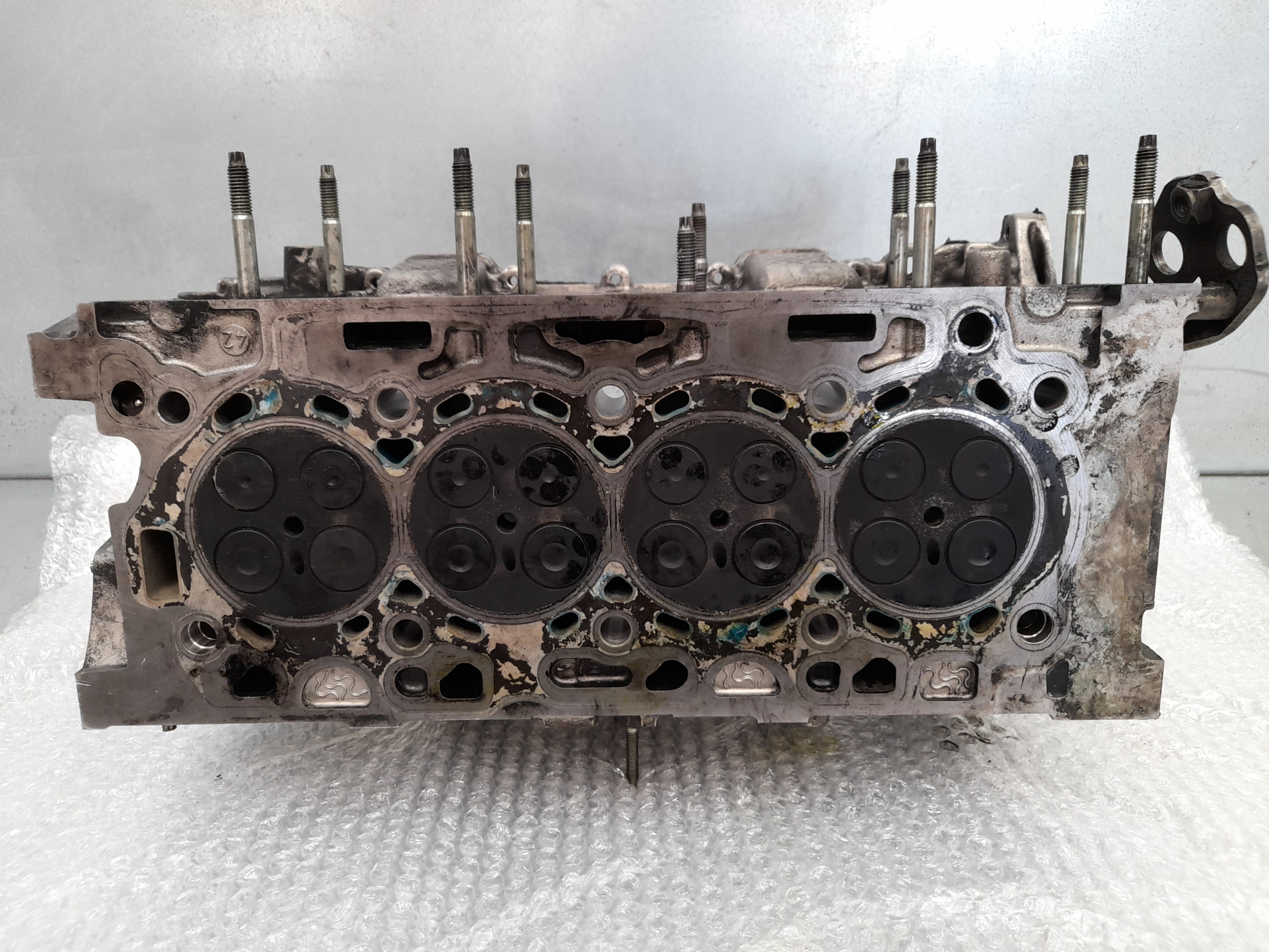 PEUGEOT Focus 2 generation (2004-2011) Engine Cylinder Head 9655911480 24110886