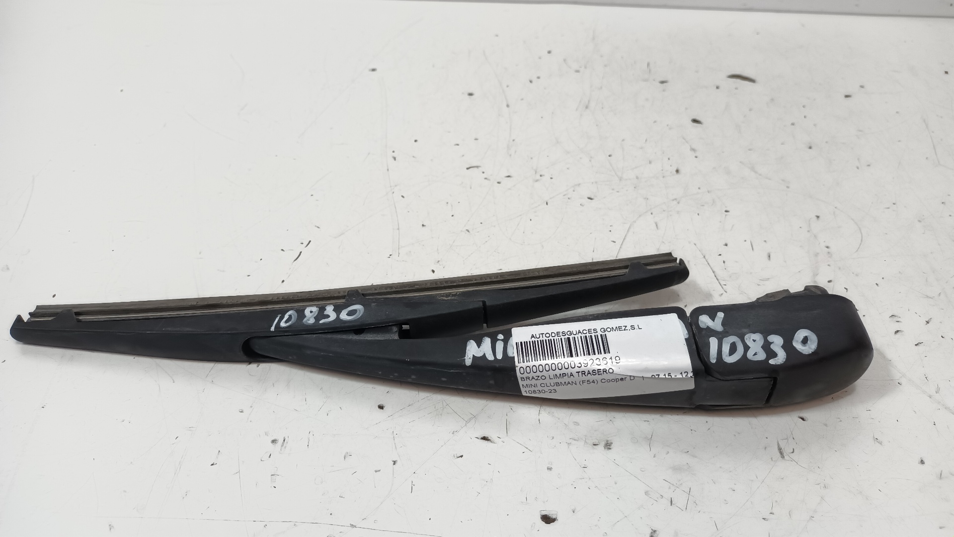 MINI Clubman F54 (2015-2024) Рамо за чистачка на прозореца на задната врата 25284000