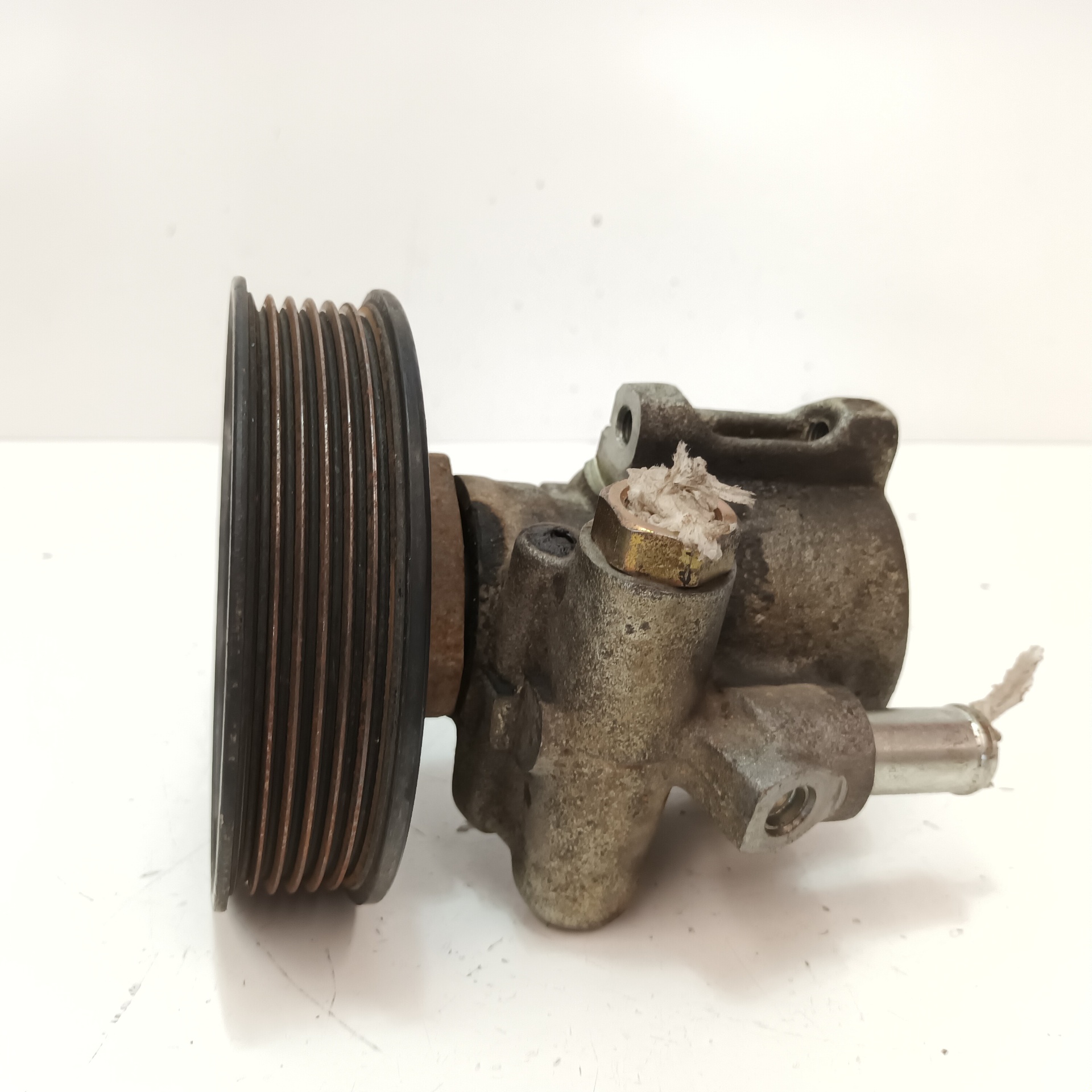 LEXUS Cordoba 1 generation (1993-2003) Power Steering Pump 030145157 22347408