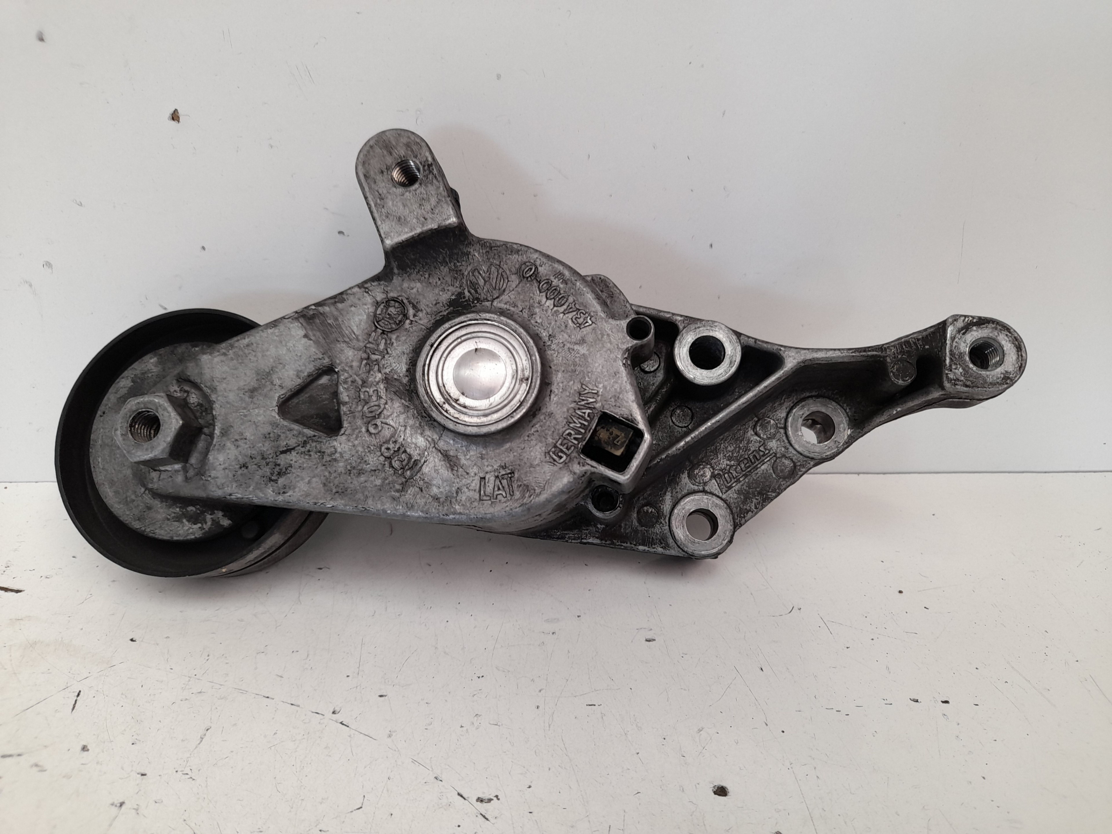 NISSAN Leon 1 generation (1999-2005) Belt Tensioner 038903315 22774685