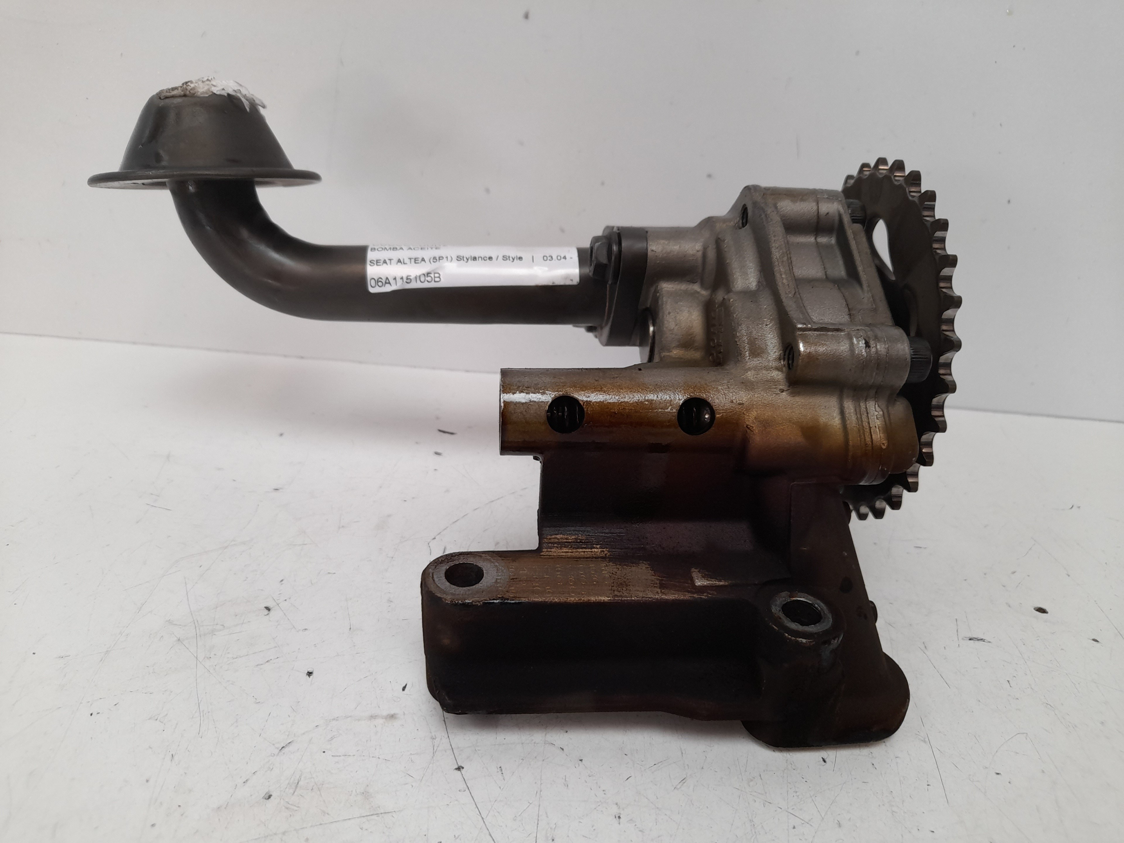 SEAT Altea 1 generation (2004-2013) Oil Pump 06A115105B 23582417