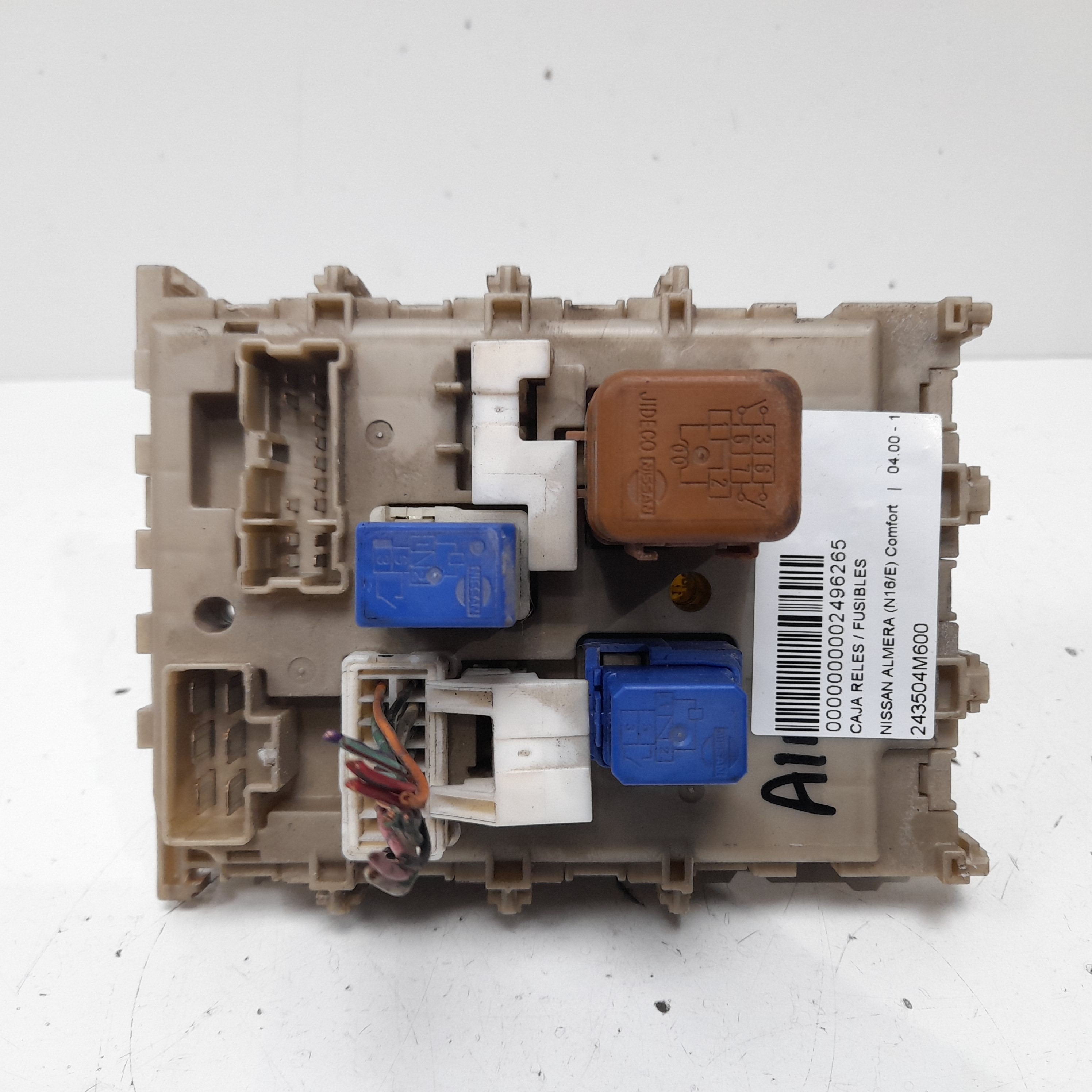 NISSAN Almera N16 (2000-2006) Fuse Box 243504M600 24083899