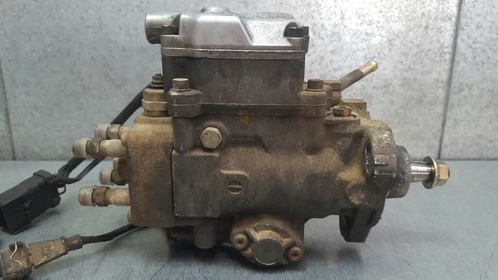 OPEL T4 (1990-2003) High Pressure Fuel Pump 0460404963 21975262