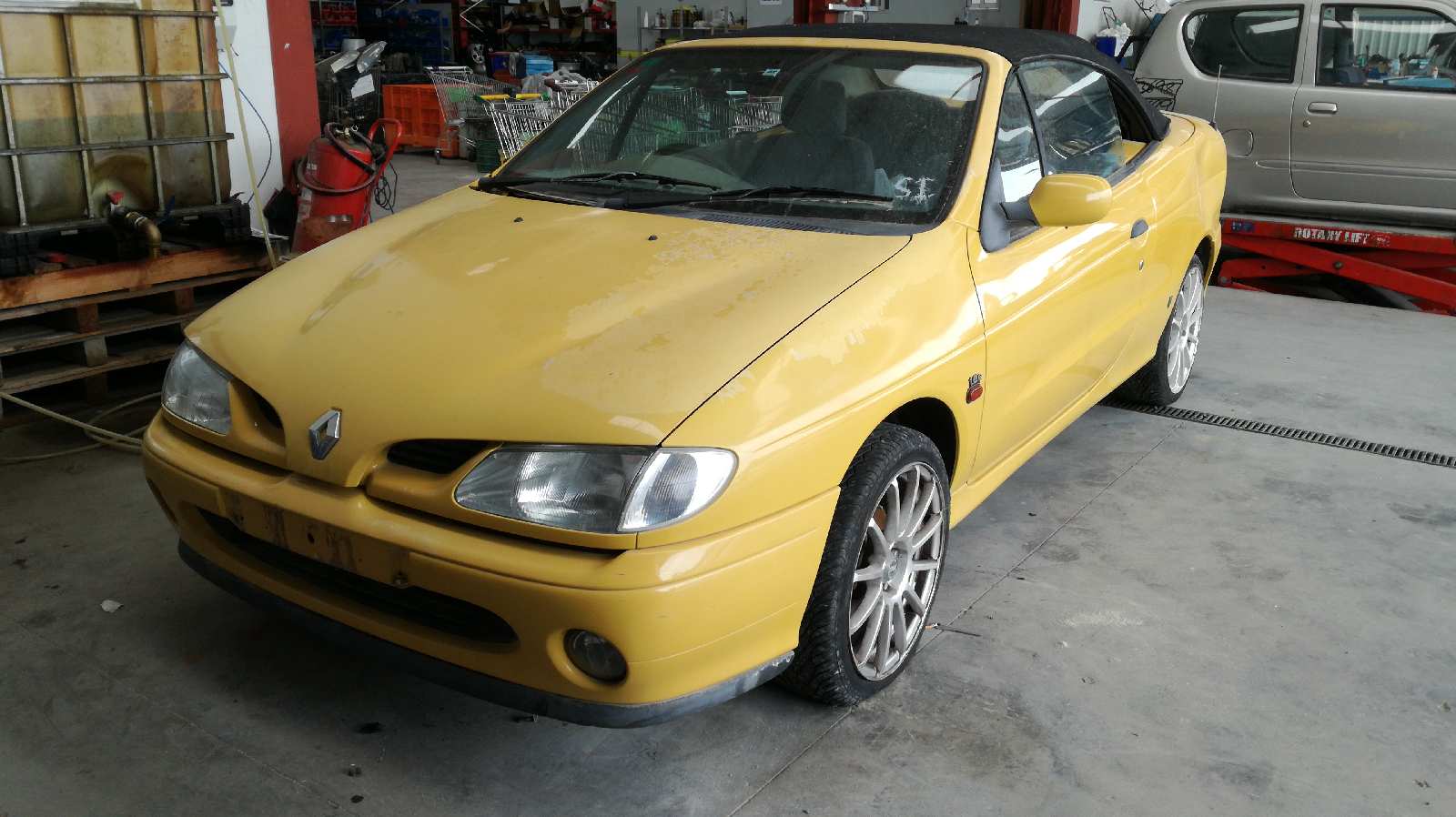 RENAULT Megane 1 generation (1995-2003) Csomagtérajtó CAPOTA 24046392