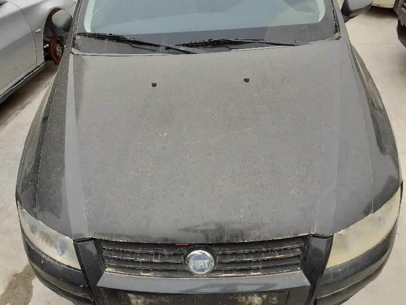 FIAT Stilo 1 generation (2001-2010) Front Left Door 25429392