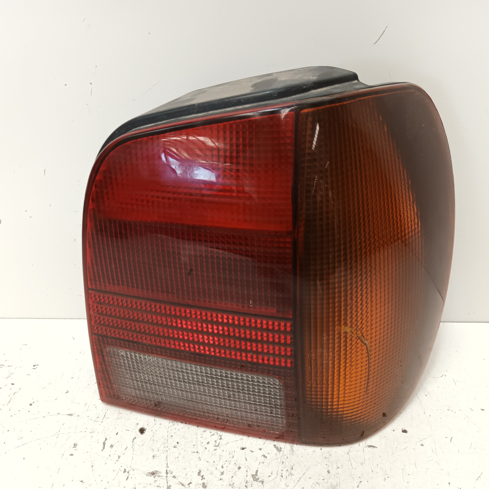 NISSAN Sunny N14 (1991-1995) Rear Right Taillight Lamp 6N0945096 24117185