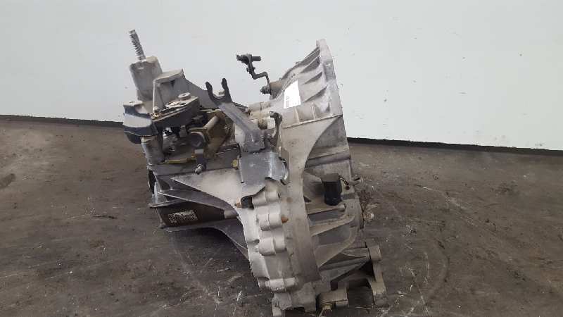 PEUGEOT Focus 1 generation (1998-2010) Gearbox 2S4R7002PA 21954643