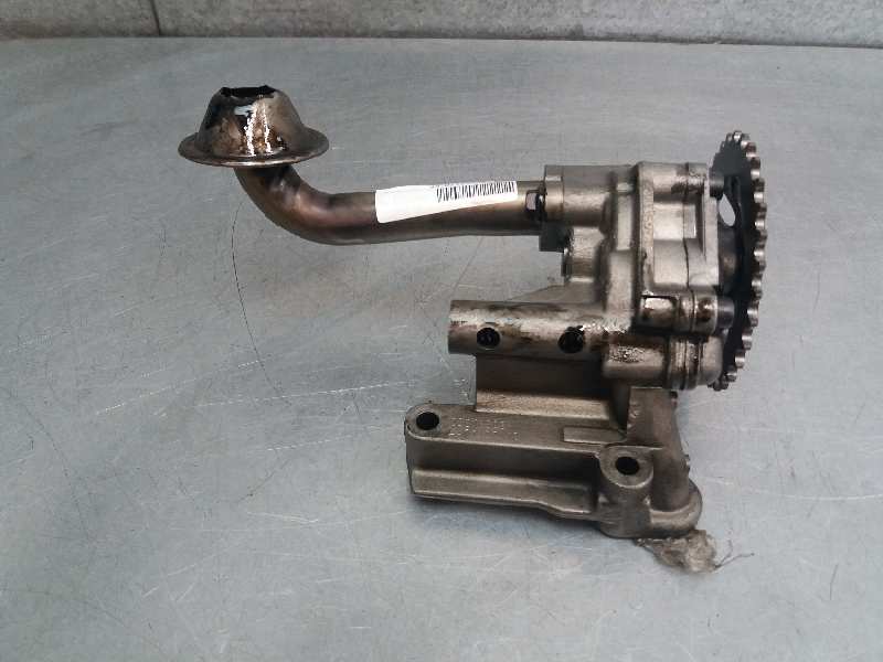 NISSAN Corolla 1 generation E10 (1966-1970) Oil Pump 06A115105B 23575175