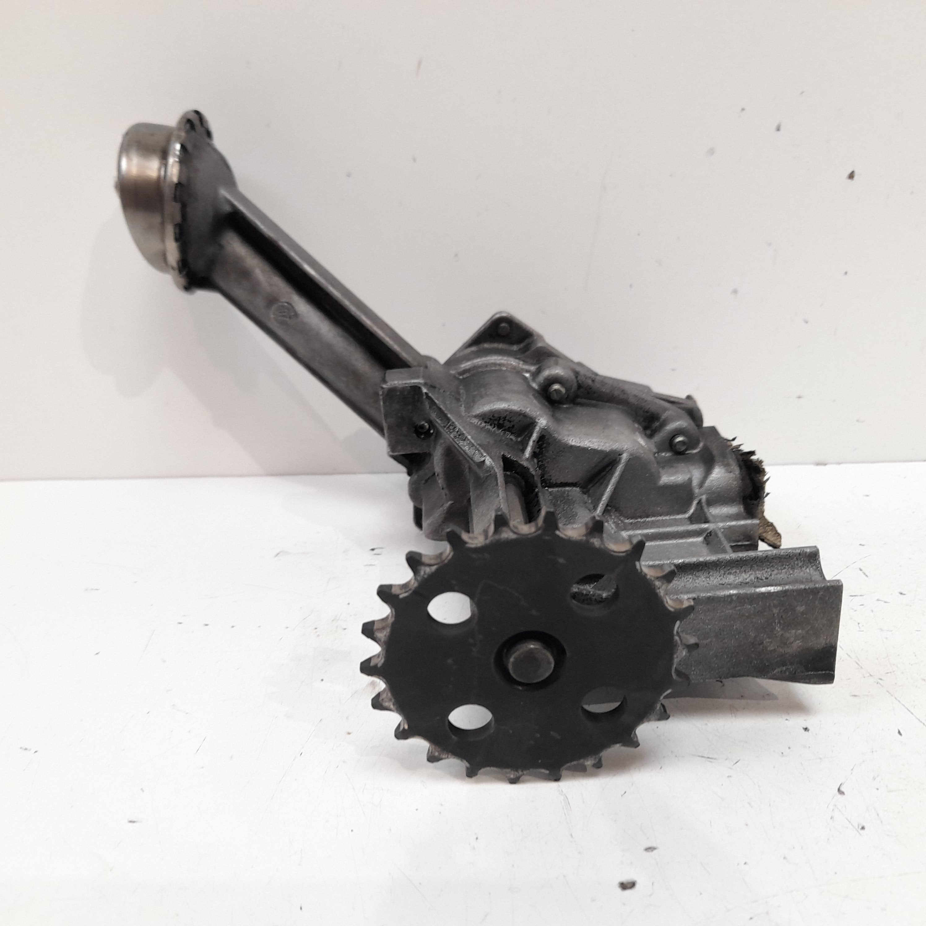 CHEVROLET Clio 2 generation (1998-2013) Oil Pump 8200307174 22041887