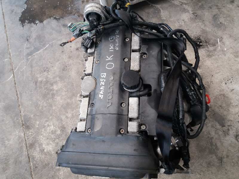 VOLVO V70 2 generation (2000-2008) Moteur B5244S 21994370