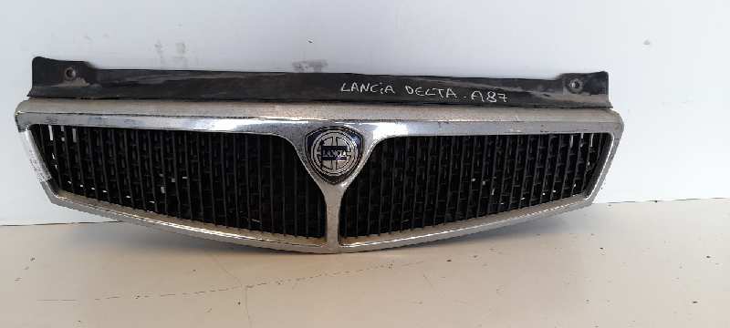 LANCIA Delta 1 generation (1979-1994) Radiator Grille 671000001 25264758