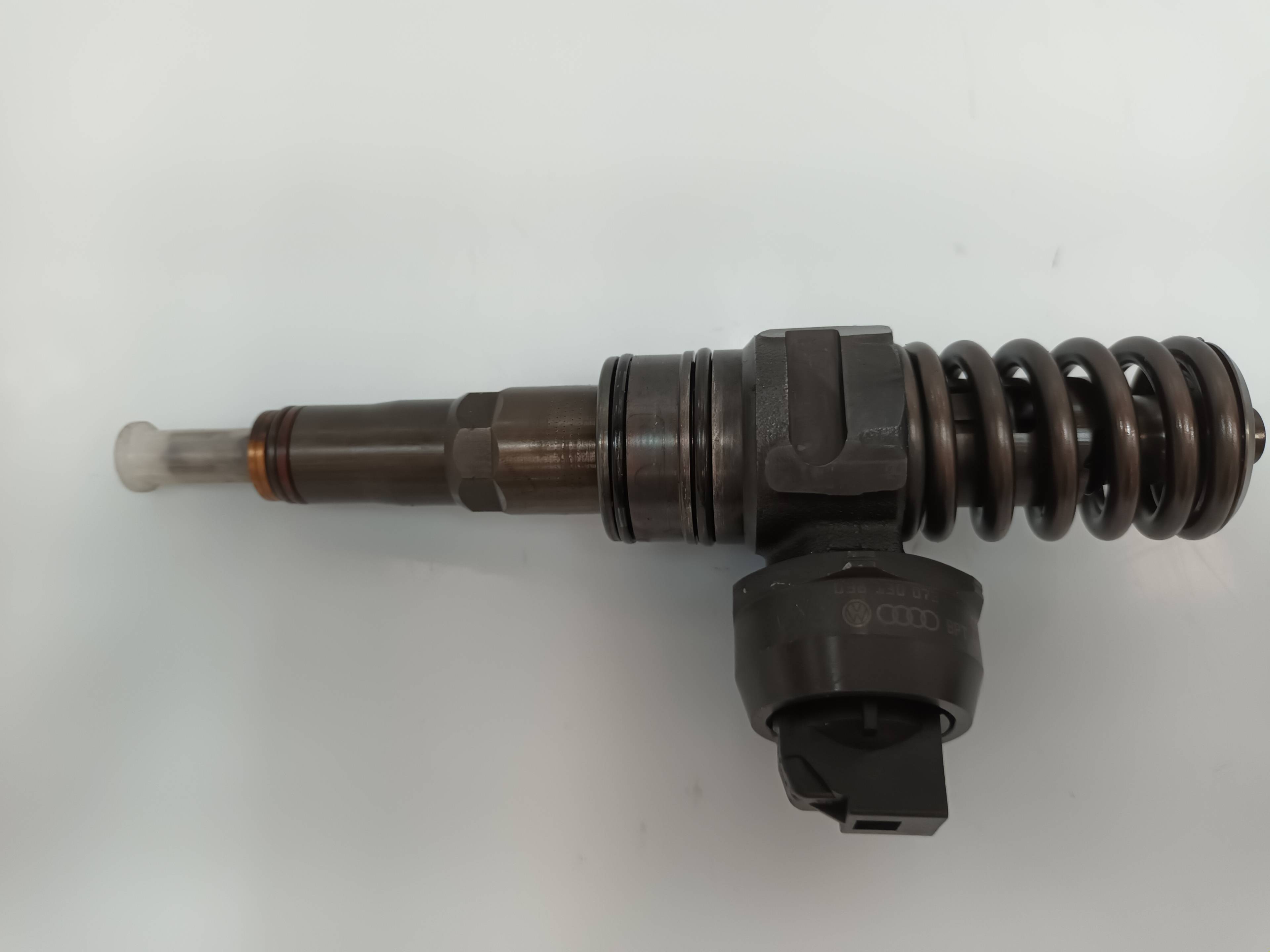 VOLKSWAGEN Caddy 3 generation (2004-2015) Fuel Injector 038130073BN 25428771