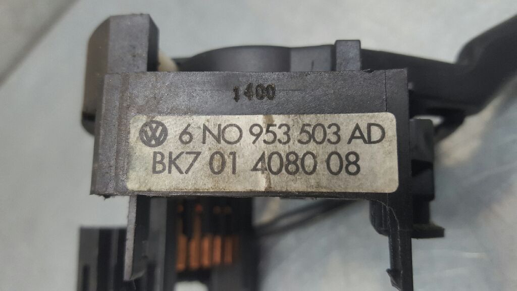 SEAT Arosa 6H (1997-2004) Interrupteur de manette d'essuie-glace 6N0953503AD 25260738