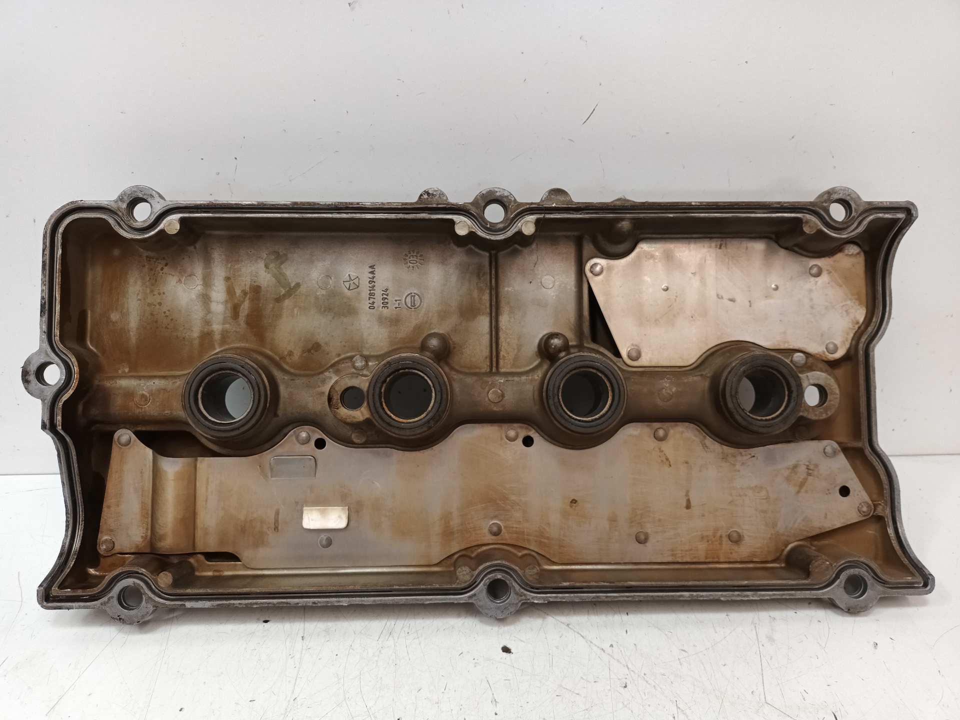 OPEL Voyager 4 generation (2001-2007) Valve Cover 04781494AA 25278244