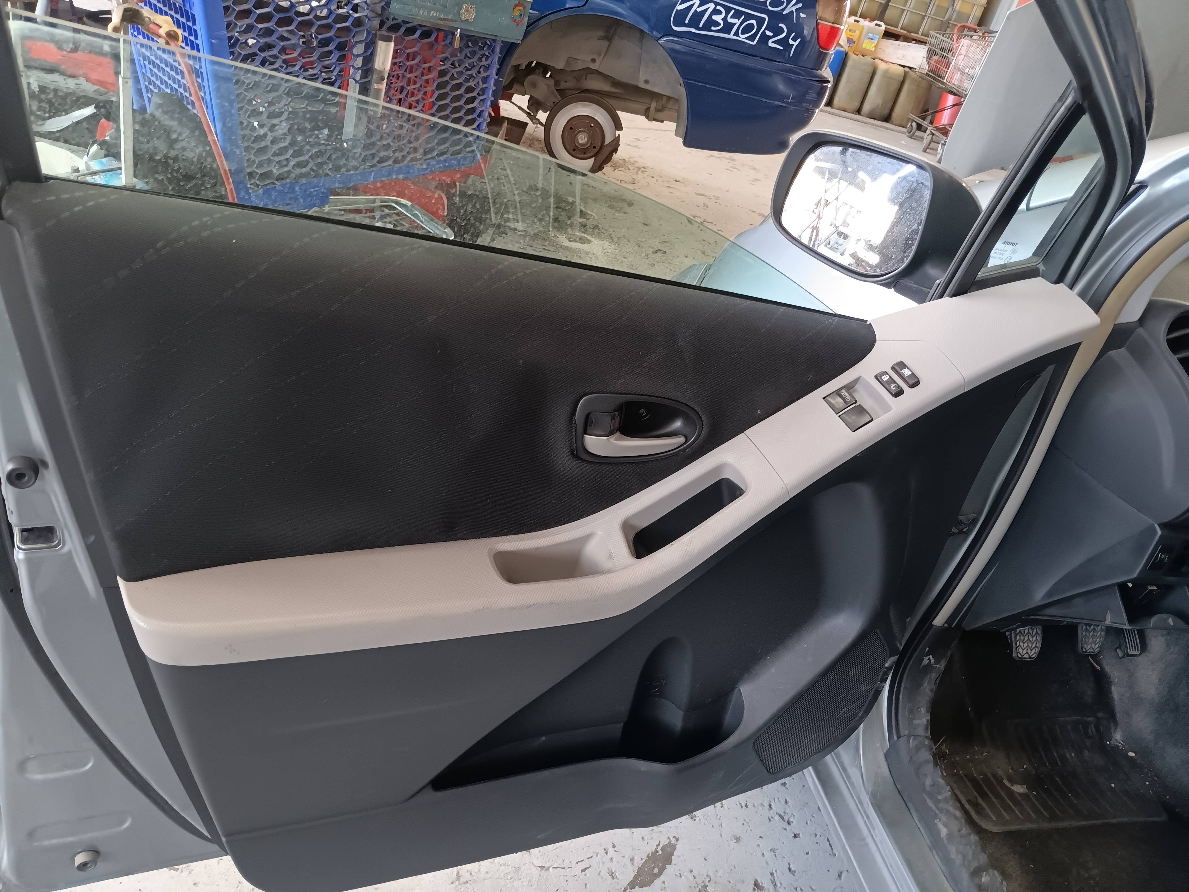 TOYOTA Yaris 2 generation (2005-2012) Трапеции стеклоочистителей 851100D080 23686300