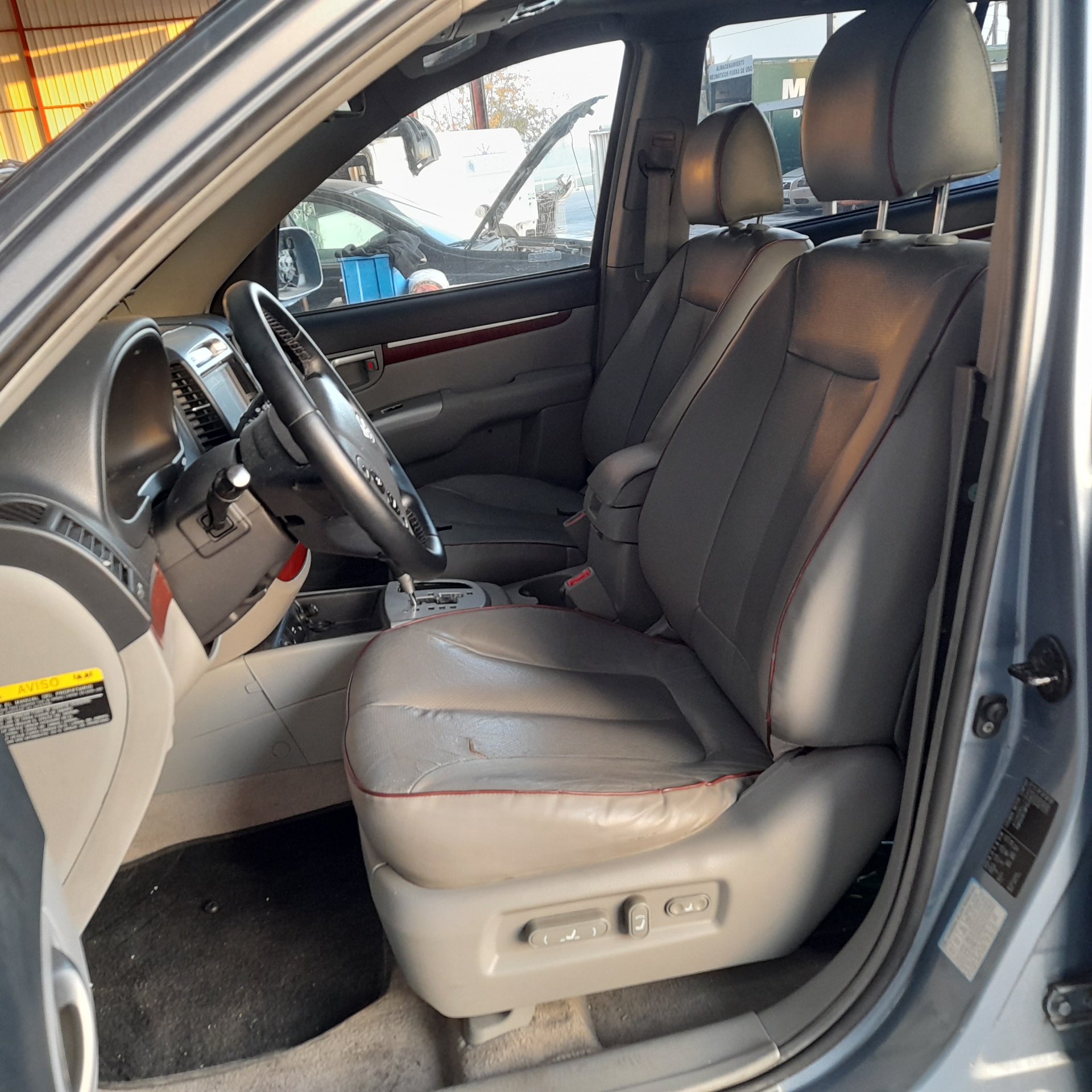 HYUNDAI Santa Fe CM (2006-2013) Rear Right Seatbelt 898202B300J4 25276600
