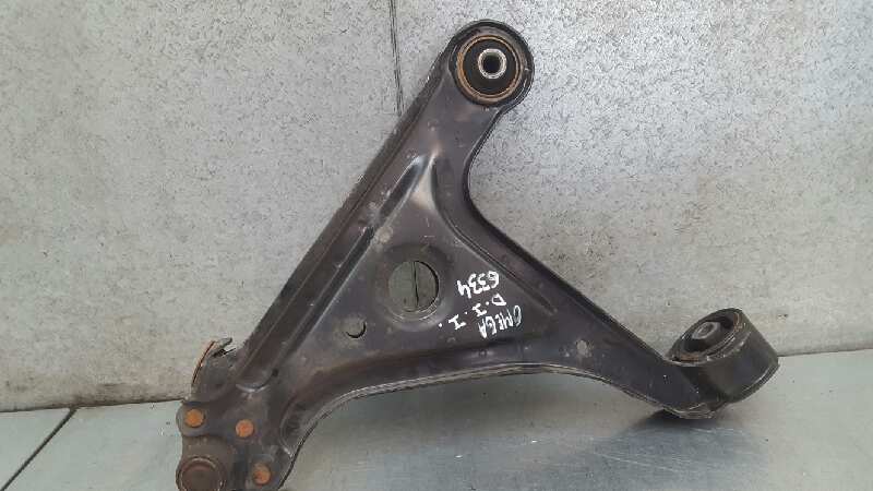 OPEL Omega B (1994-2003) Front Left Arm 90576788 25259881