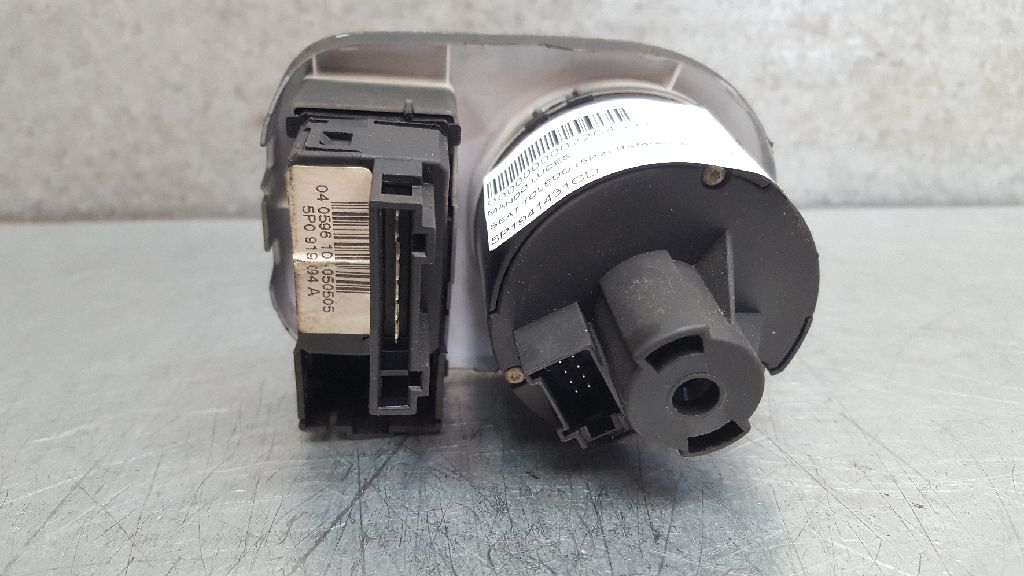 SEAT Toledo 3 generation (2004-2010) Headlight Switch Control Unit 5P1941431BS 24111897