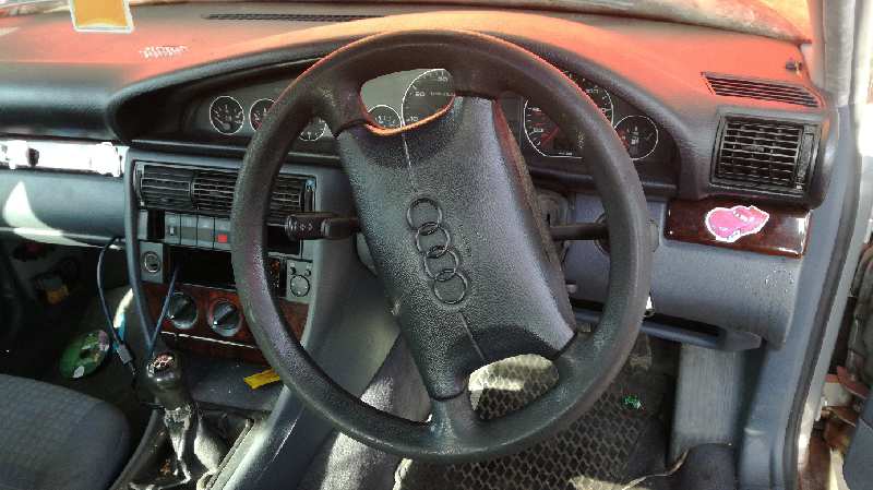 AUDI A6 C4/4A (1994-1997) Polttoainesuutin 028130201J 21993442