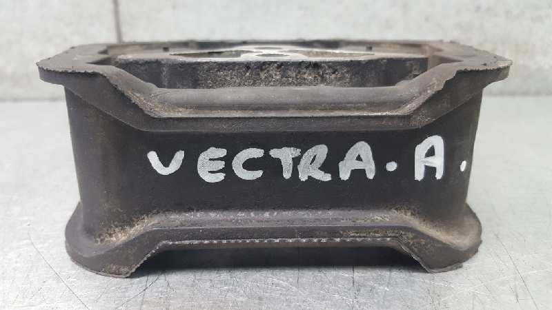 OPEL Vectra A (1988-1995) Oikean puolen moottorin kiinnitys 24070633