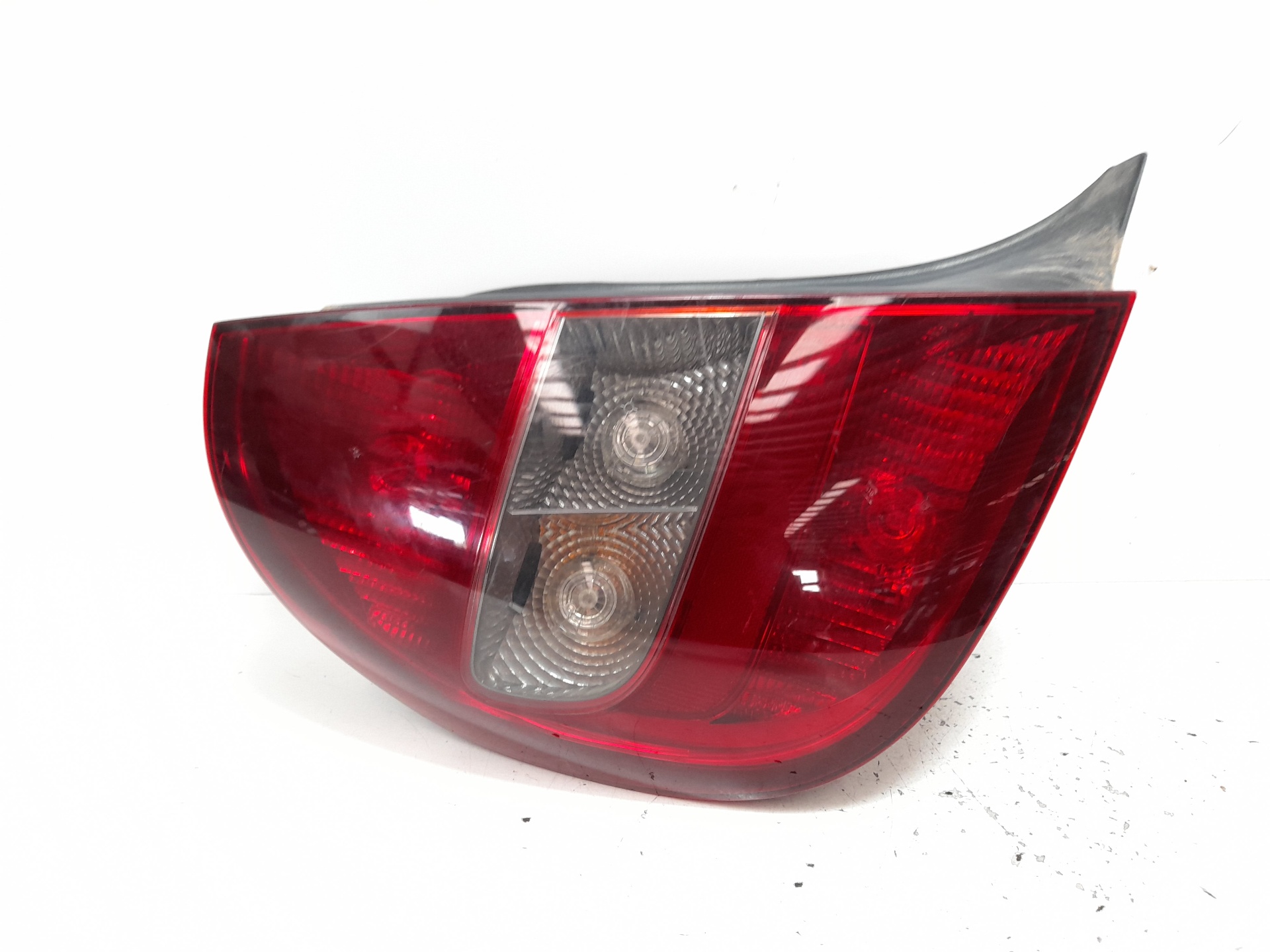 BMW Rear Left Taillight 9632646780 24117726