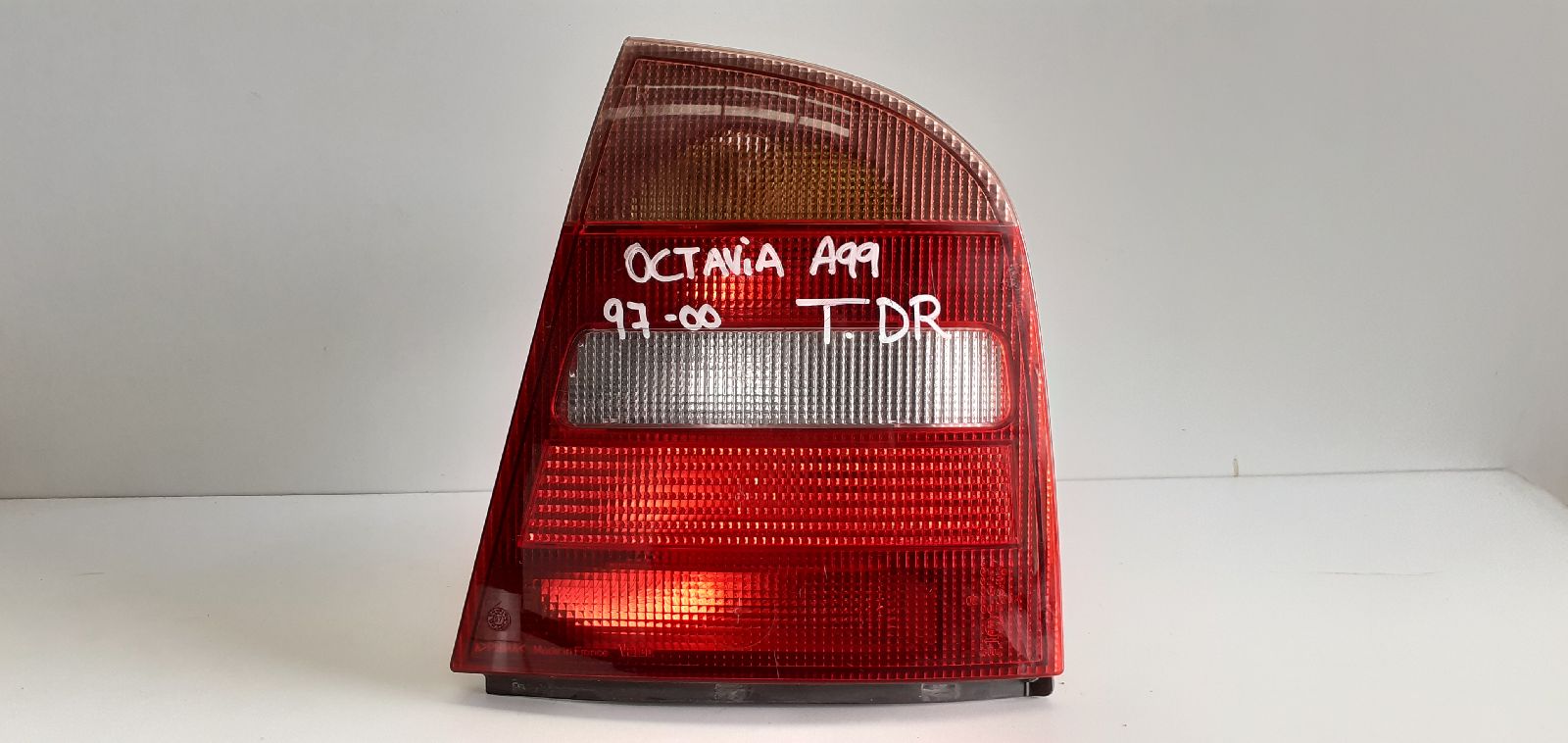SKODA Octavia 1 generation (1996-2010) Фонарь задний правый 1U6945112C 22026271