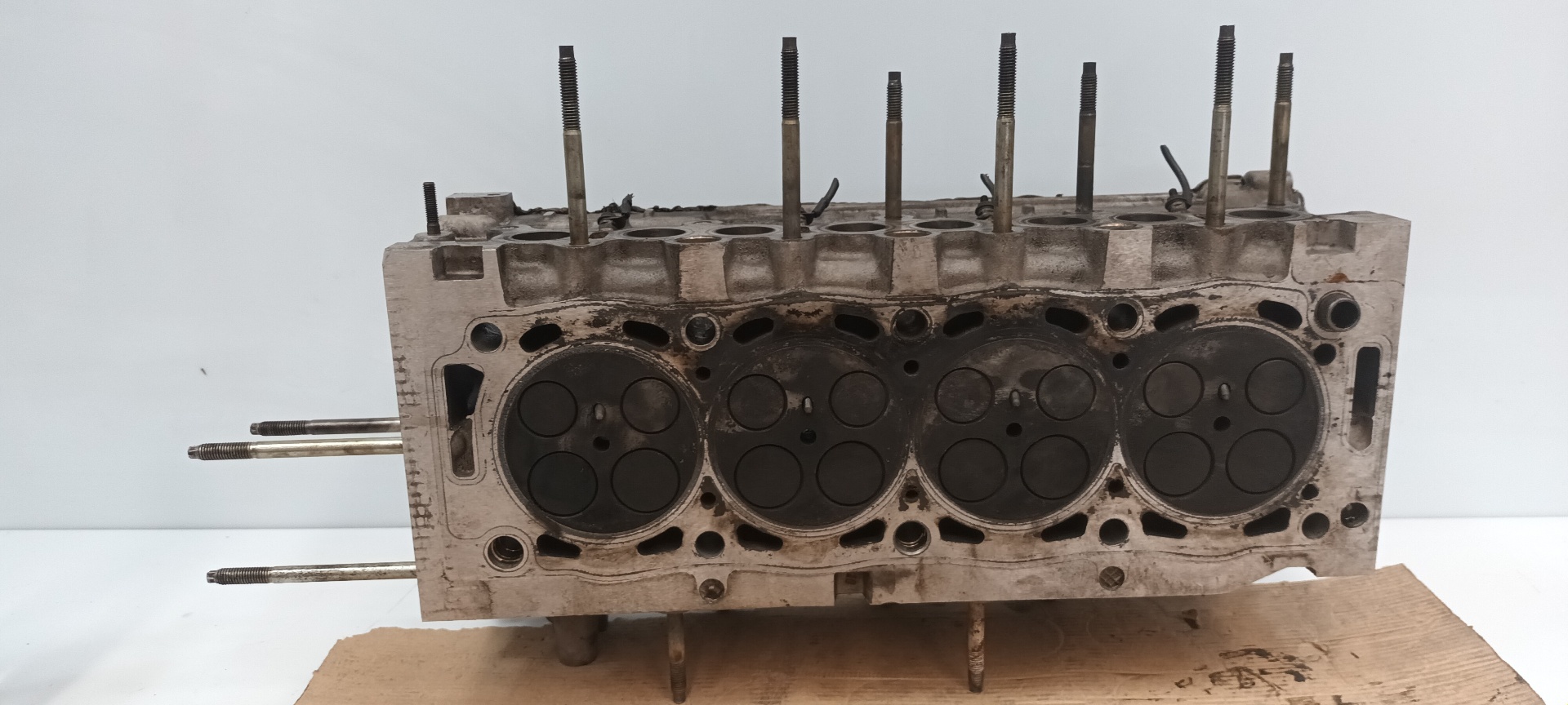 FORD Kuga 2 generation (2013-2020) Engine Cylinder Head 9641752610 25349989