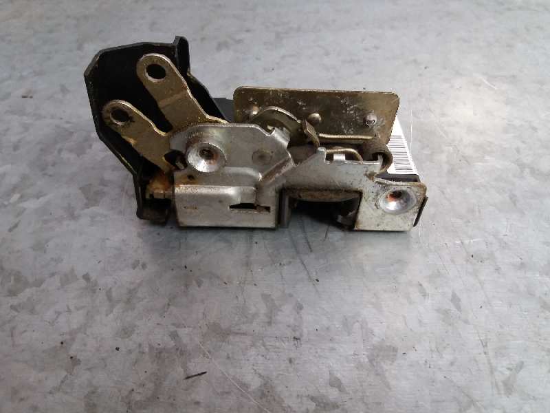 BMW 7 Series E32 (1986-1994) Serrure de porte arrière gauche 19087411 21994481