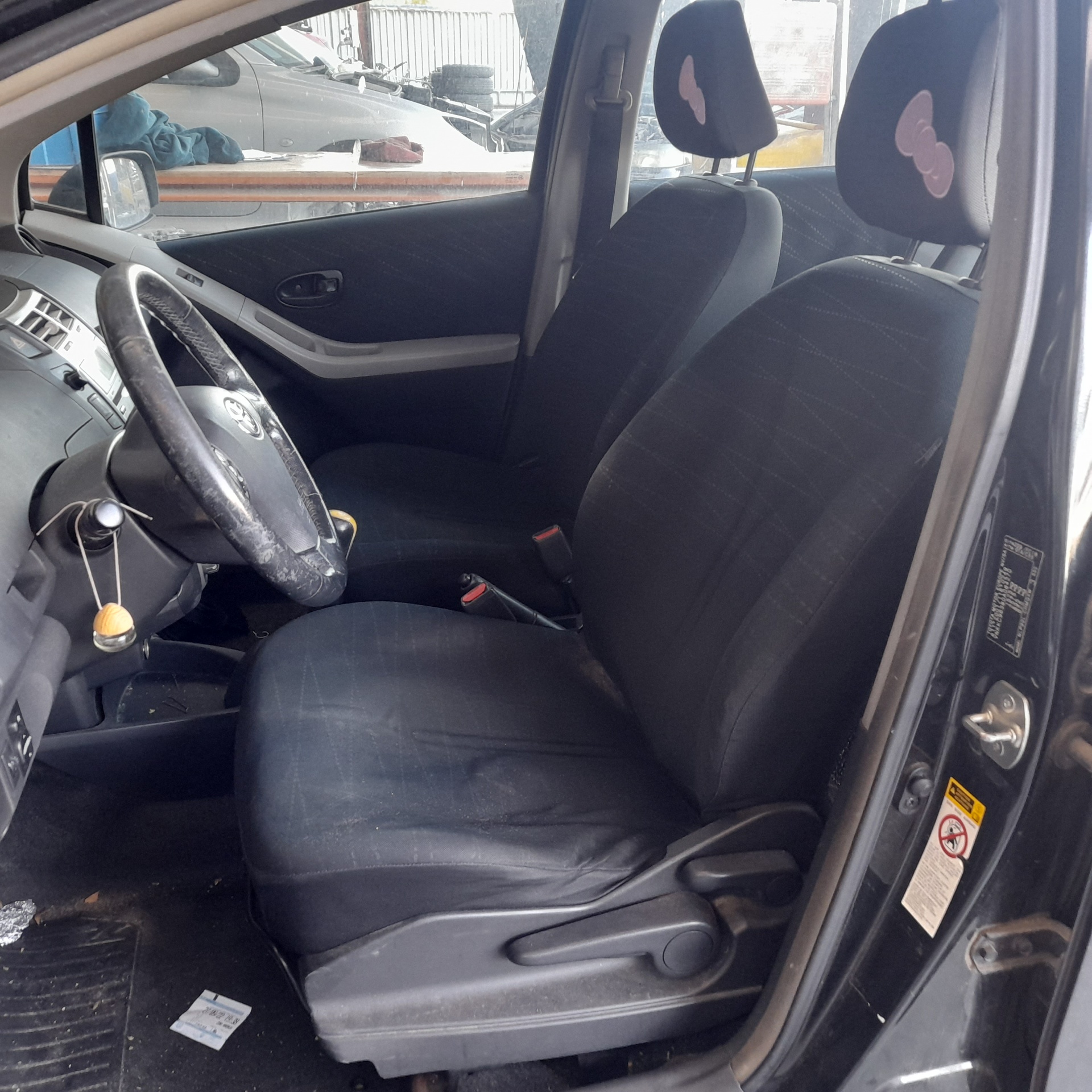 TOYOTA Yaris 2 generation (2005-2012) Vasemman etuoven sisäkahvan kehys 692060D90 22353816