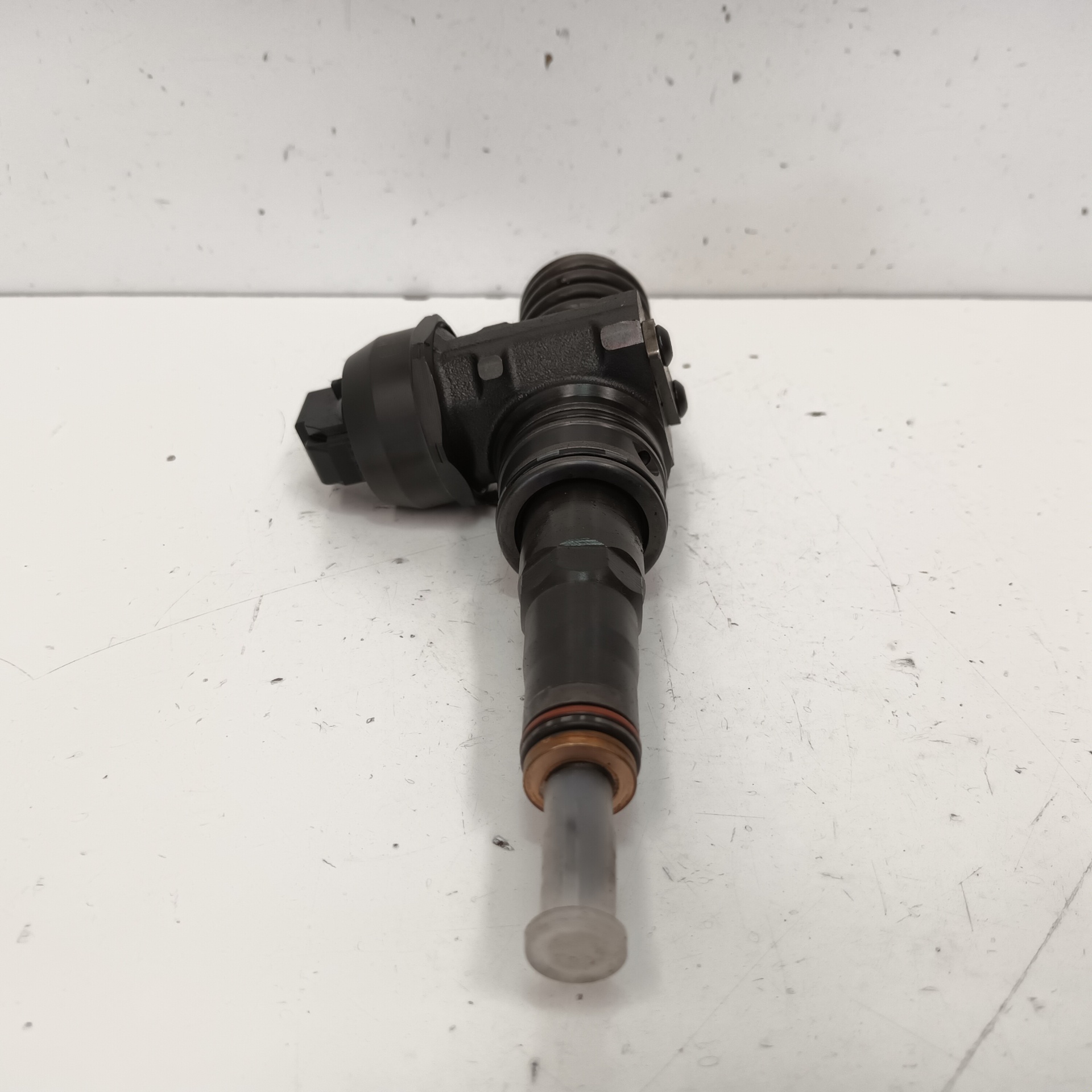 SEAT Cordoba 2 generation (1999-2009) Fuel Injector 038130073BP 22933333