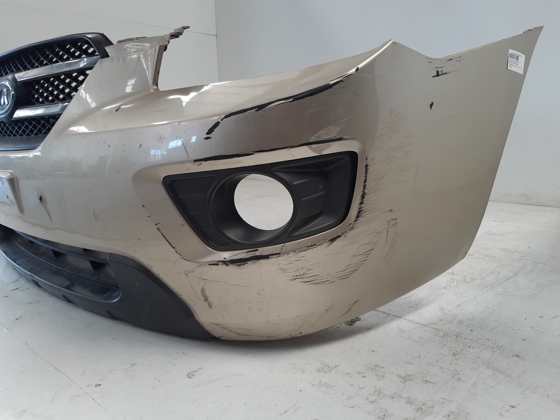 CHEVROLET Carens Front Bumper CHAMPAGNE 24129643