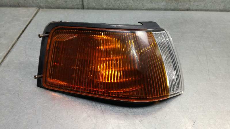 MAZDA 323 BG (1989-1995) Höger framskärm Blinkers 24062334