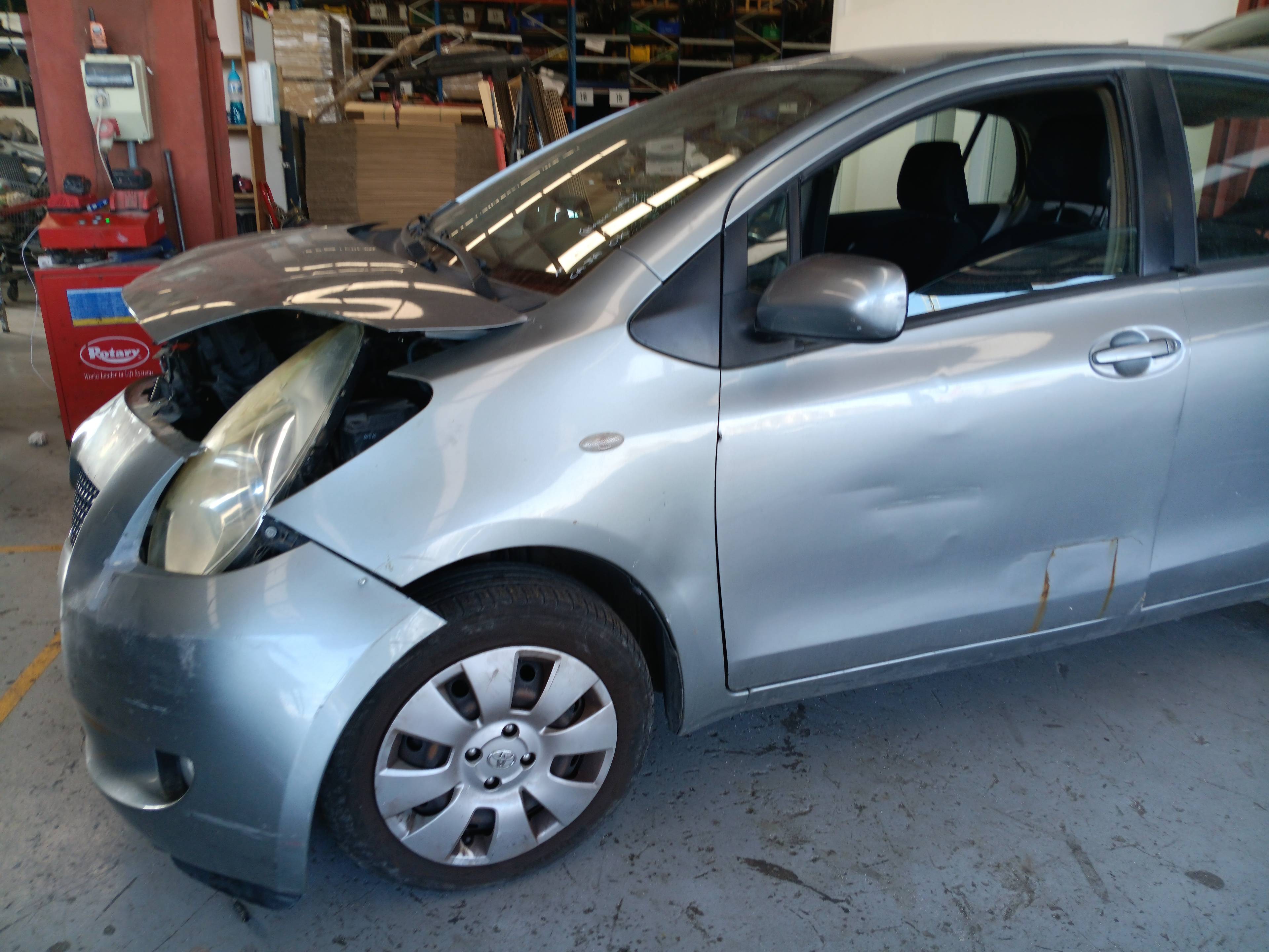 TOYOTA Yaris 2 generation (2005-2012) Трапеции стеклоочистителей 851100D080 23686300