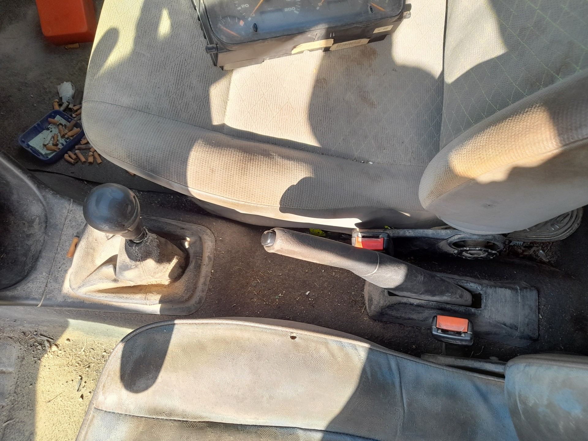 FORD Inca 1 generation (1995-2000) Rear Left Seatbelt 24948797