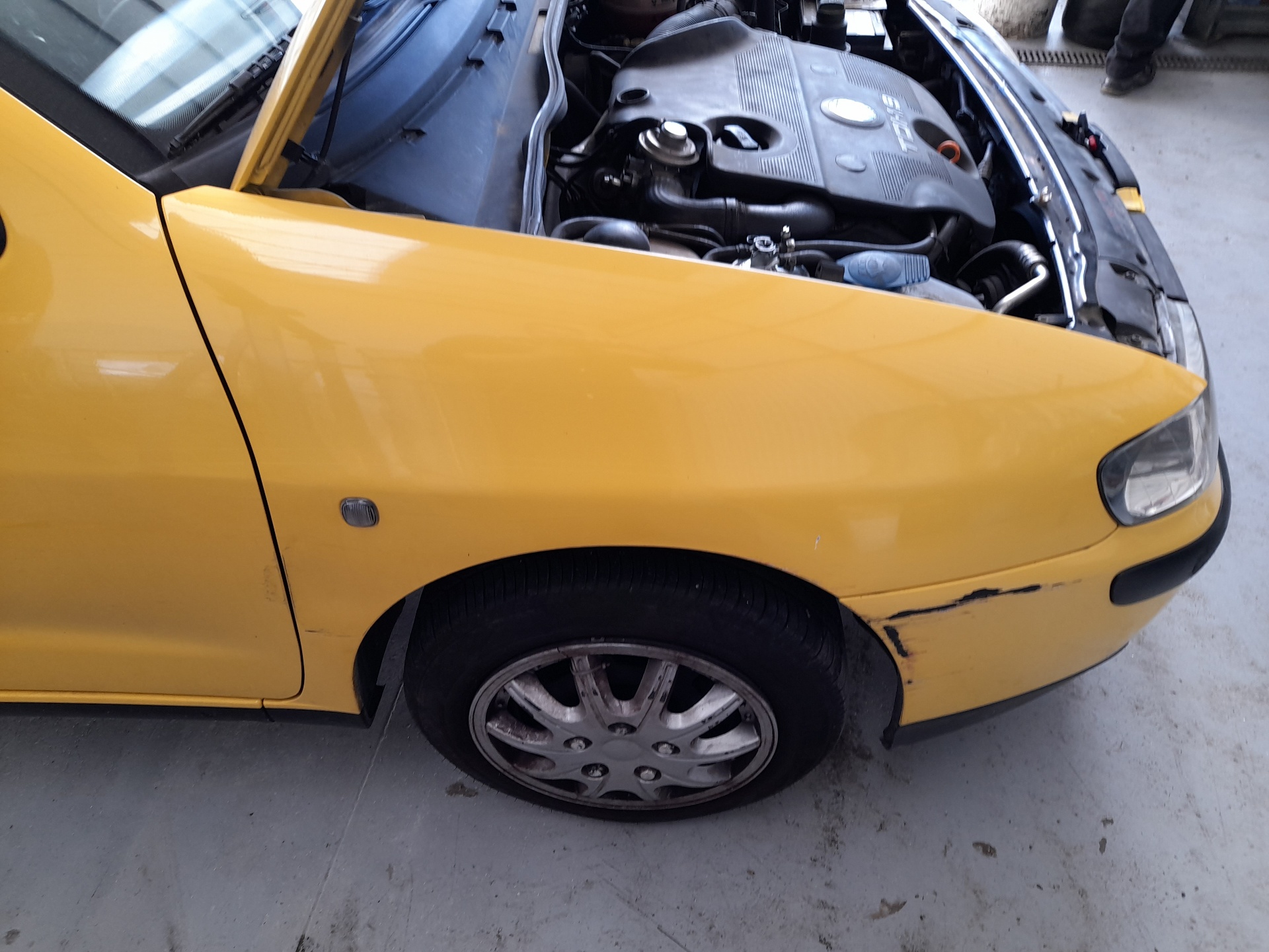 NISSAN Ibiza 2 generation (1993-2002) Крыло переднее левое 6K0821021D 22035354