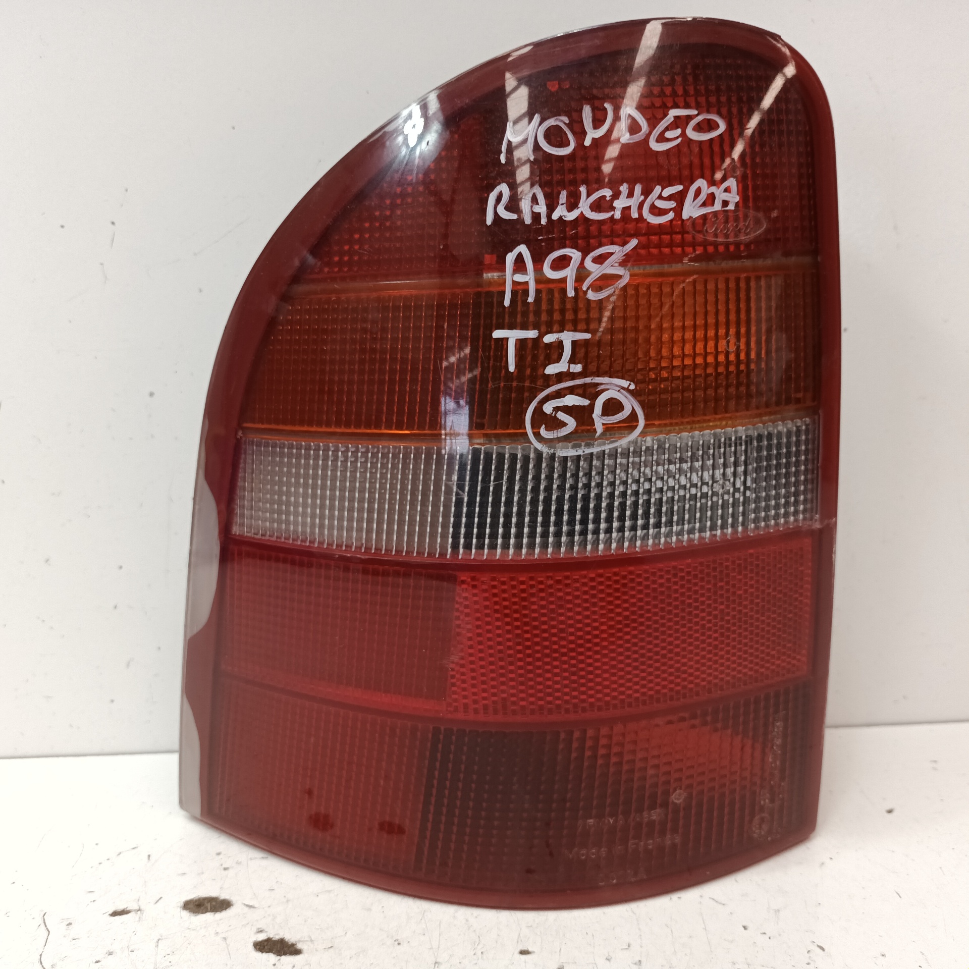 FORD Mondeo 1 generation (1993-1996) Rear Left Taillight 1119444 24118584