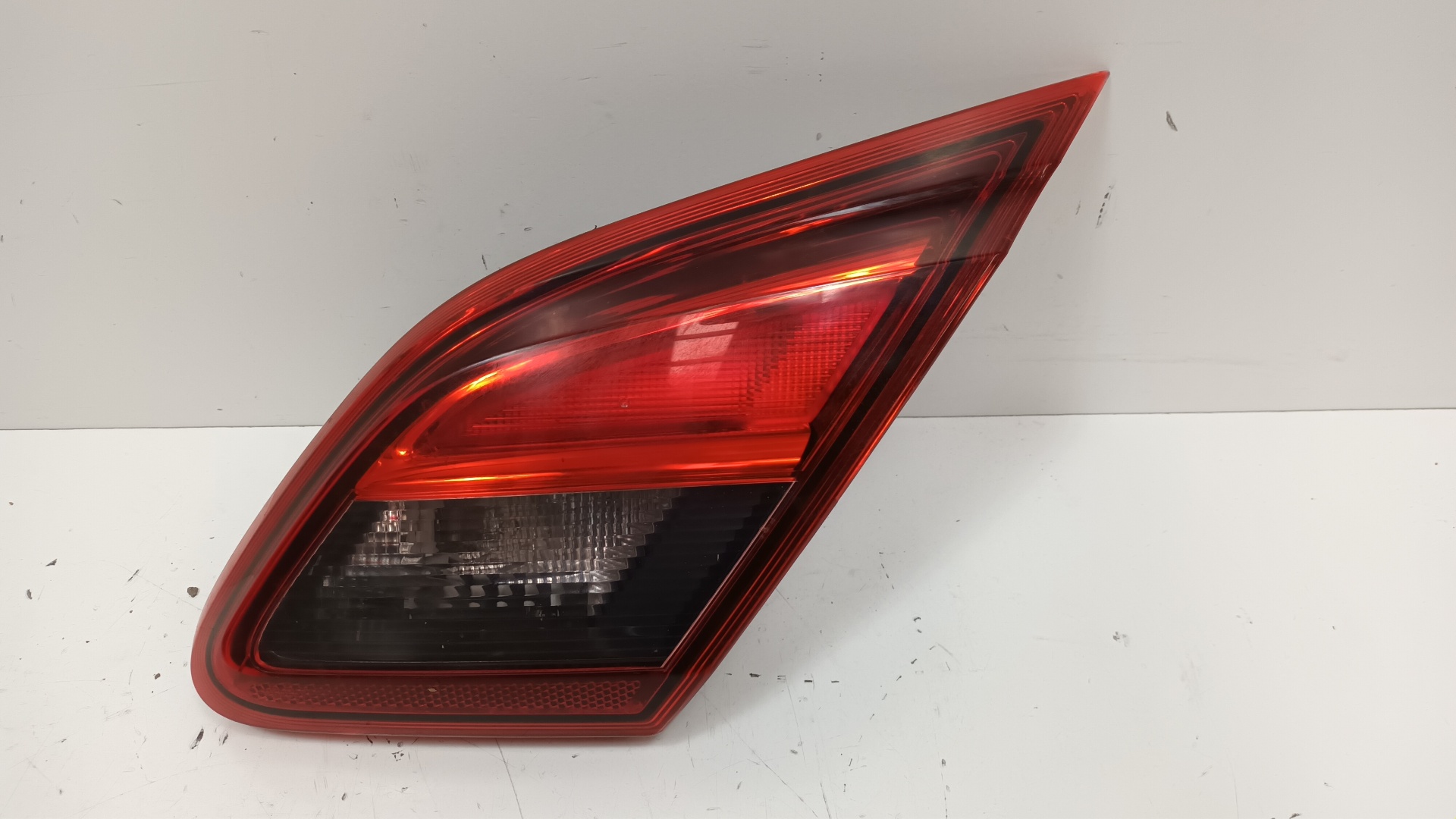 OPEL Corsa D (2006-2020) Rear Right Taillight Lamp 39012624 24123868