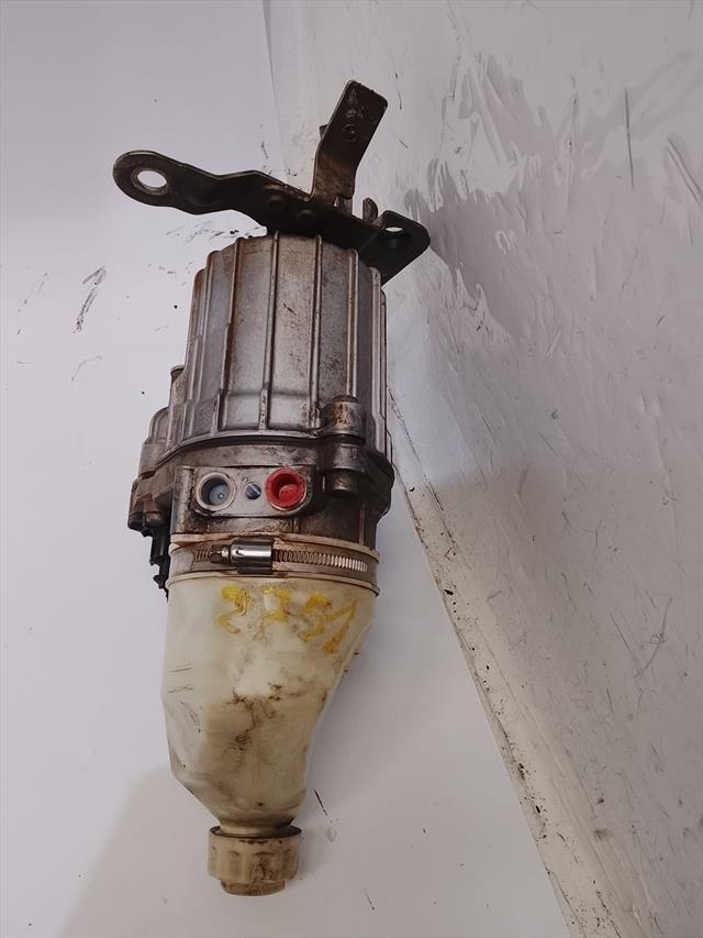 Bomba dirección eléctrica 13188613 de Opel Astra 2004-2005
