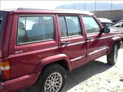 NISSAN Cherokee 2 generation (XJ)  (1997-2001) Feltöltőlevegő-hűtőrács 83403D, 52028089 24009861