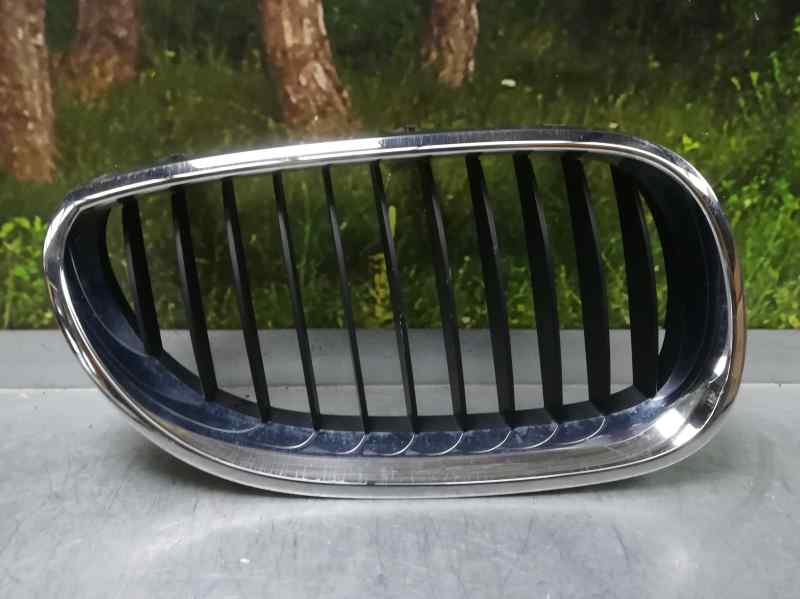 BMW 5 Series E60/E61 (2003-2010) Radiator Grille DERECHA 18599217