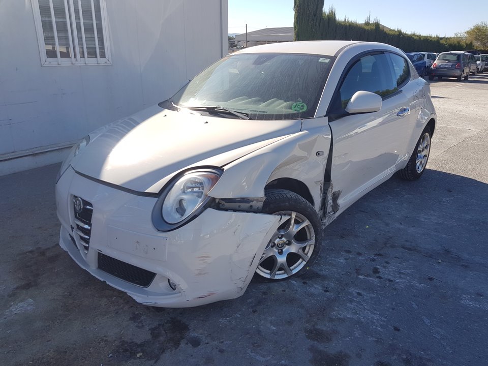 ALFA ROMEO MiTo 955 (2008-2020) Priekinė kairė stebulė 51776378 24088916