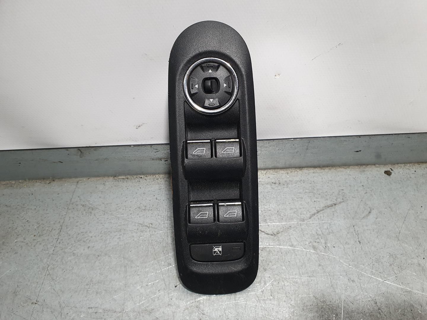FORD Mondeo 4 generation (2007-2015) Priekinių kairių durų langų pakėlimo mygtukai 7S7T14A132AB 18714058