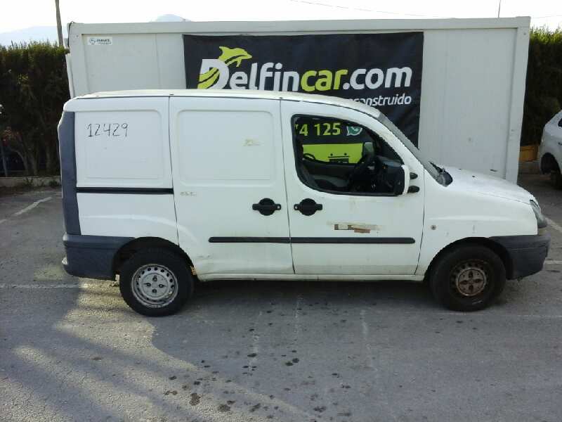 FIAT Doblo 1 generation (2001-2017) Радіатор міжкулерного охолодження 215638 18647384