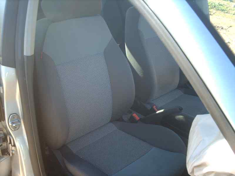 SEAT Cordoba 2 generation (1999-2009) Aizmugurējo kreiso durvju loga pacēlāja motorīts 6Q0959811B, 14PINES 18481557