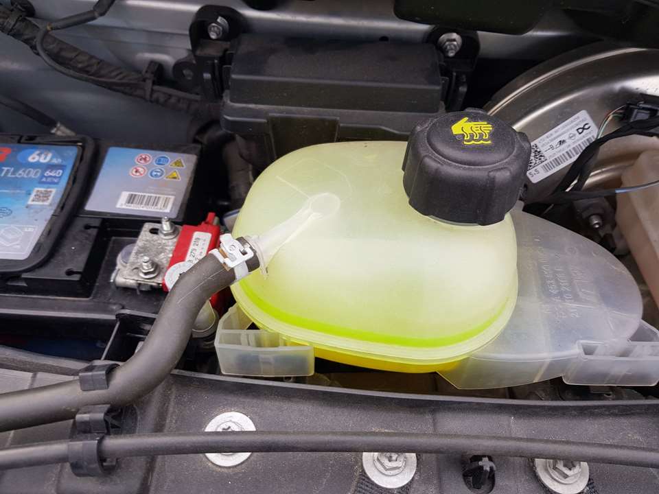 SMART Fortwo 3 generation (2014-2023) Expansion Tank 22496423
