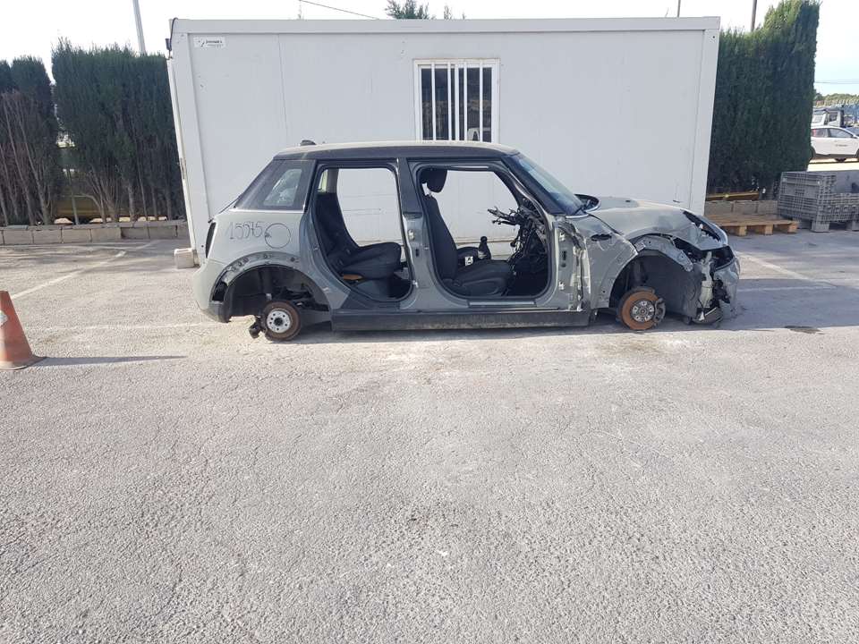 MINI Cooper F56 (2013-2020) Priekšējais labais sēdeklis C/AIRBAG 24934870