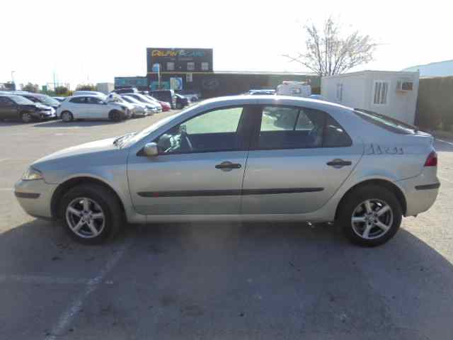 RENAULT Laguna 2 generation (2001-2007) Охлаждающий радиатор 8200008763C, 710100200F07, BEHR 18589078