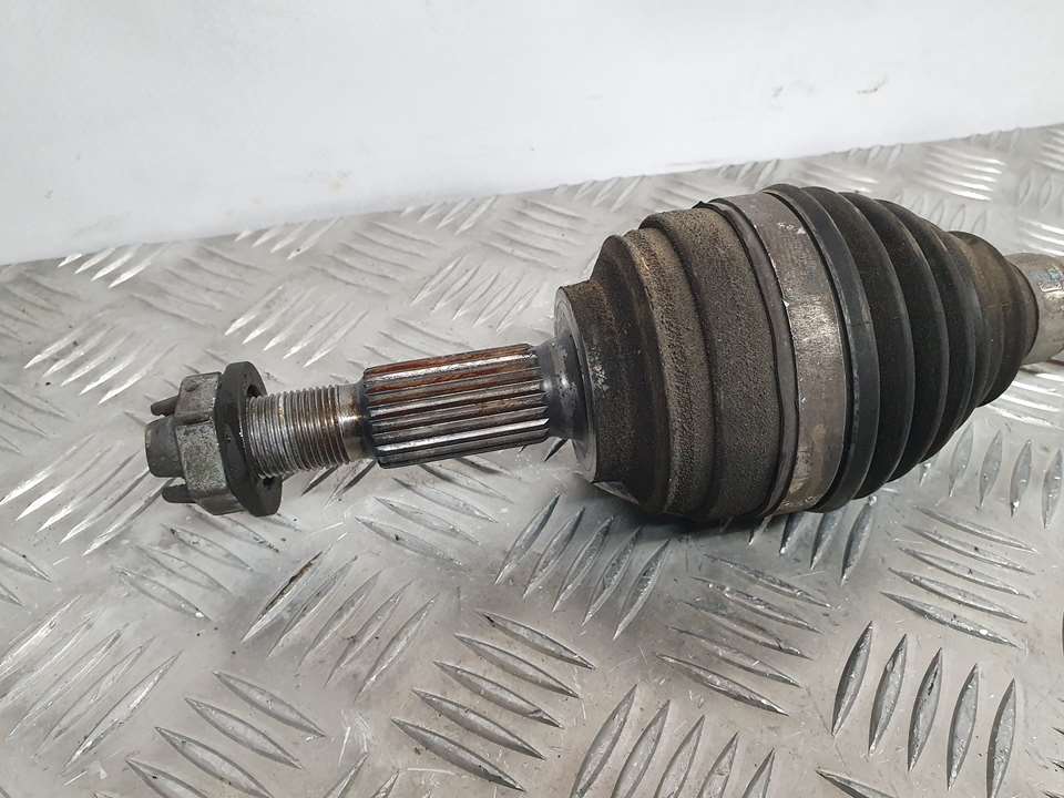 RENAULT Clio 3 generation (2005-2012) Front Right Driveshaft 391009101R 22545477