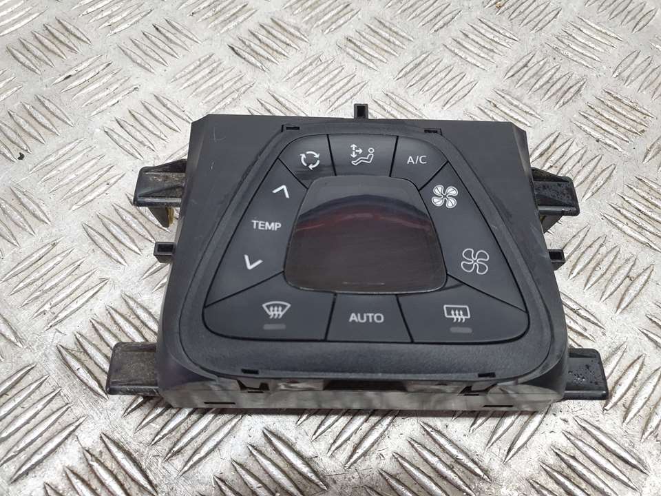 PEUGEOT 108 1 generation (2015-2021) Climate  Control Unit 5590YV010,30340011 23653568