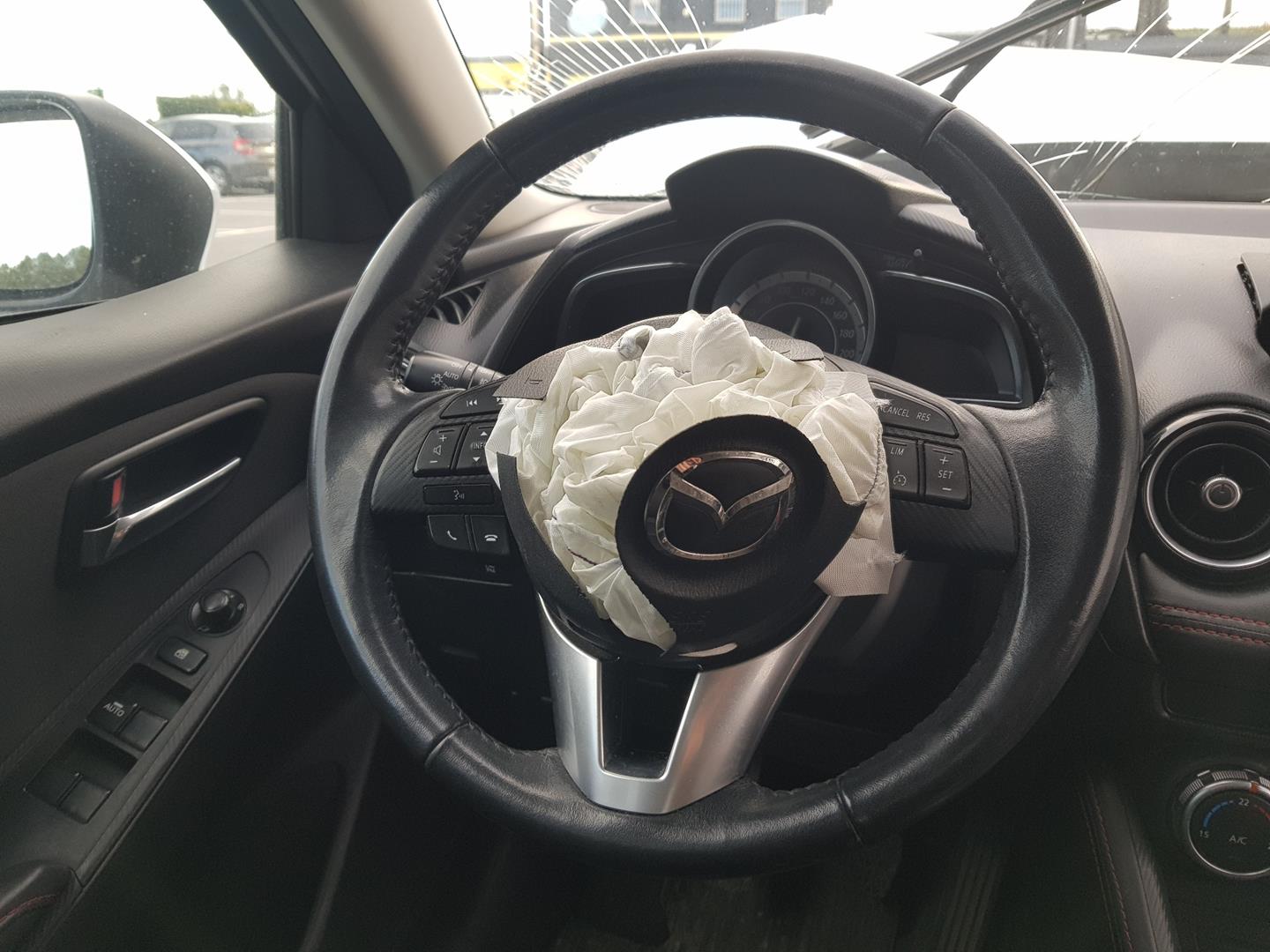 MAZDA 2 3 generation (2014-2024) Volant PIEL 23626131